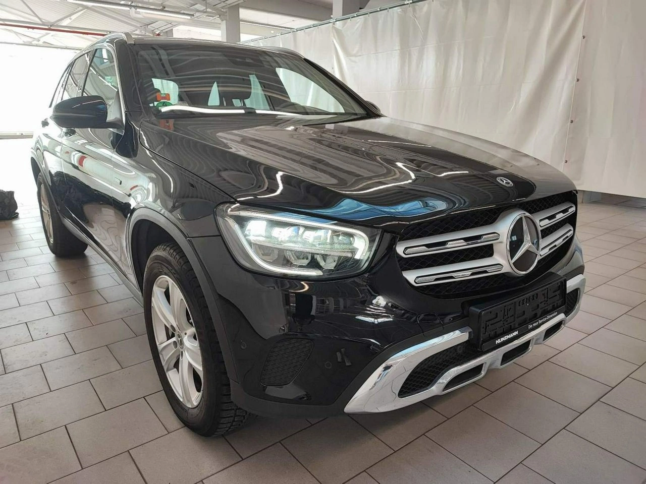 Mercedes GLC 300 - Zdjęcie 1