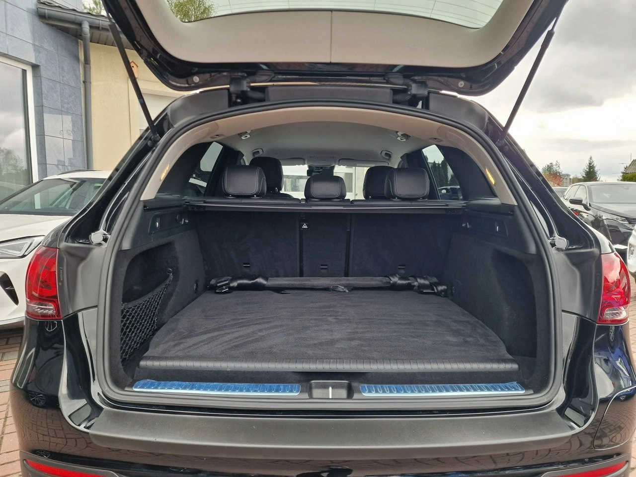 Mercedes GLC 300 - Zdjęcie 20