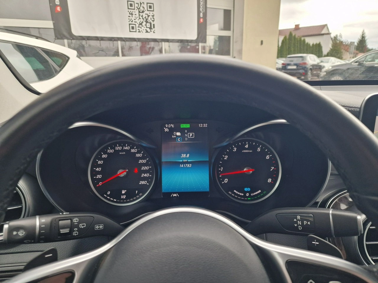 Mercedes GLC 300 - Zdjęcie 30