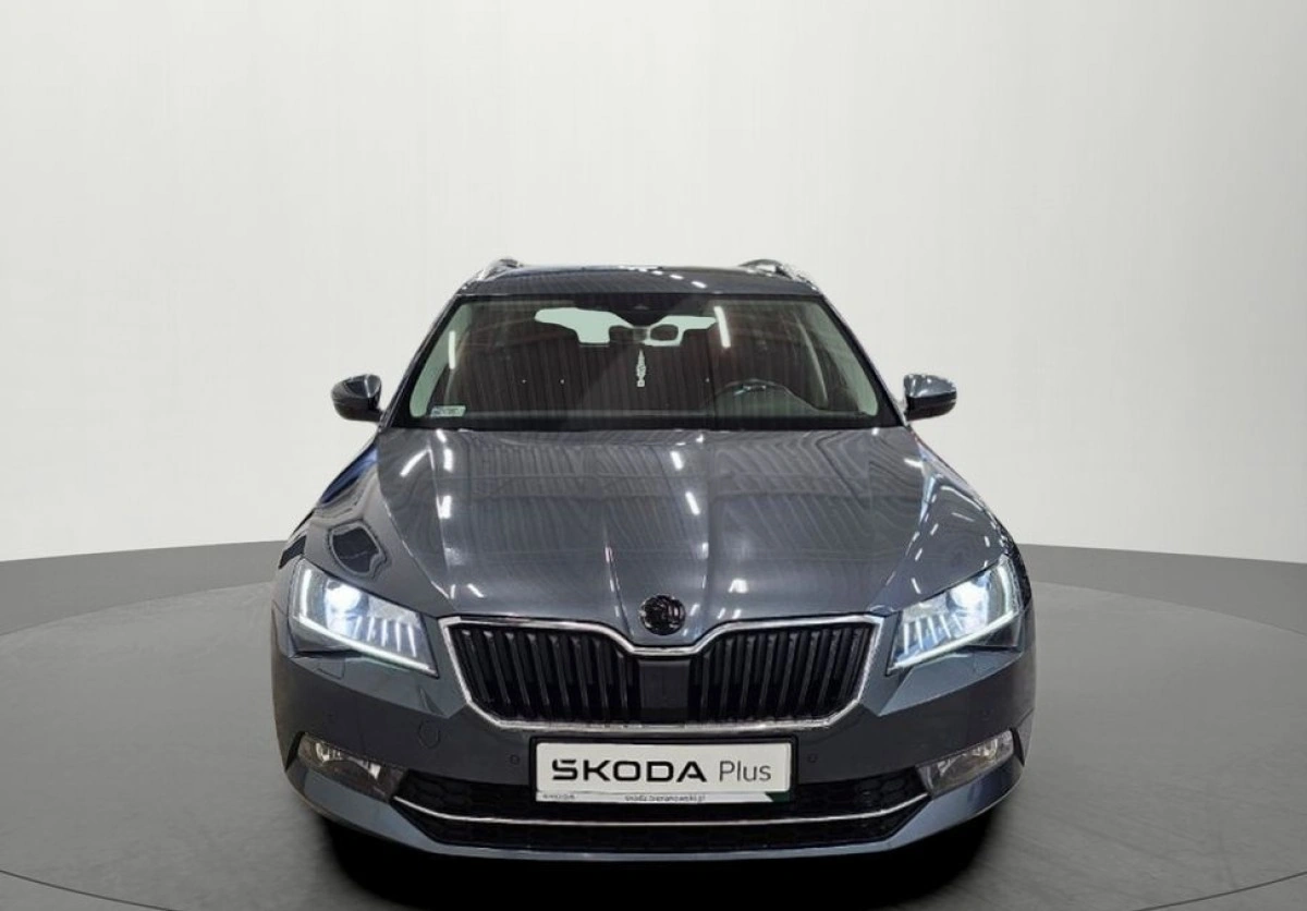 Skoda Superb - Zdjęcie 3