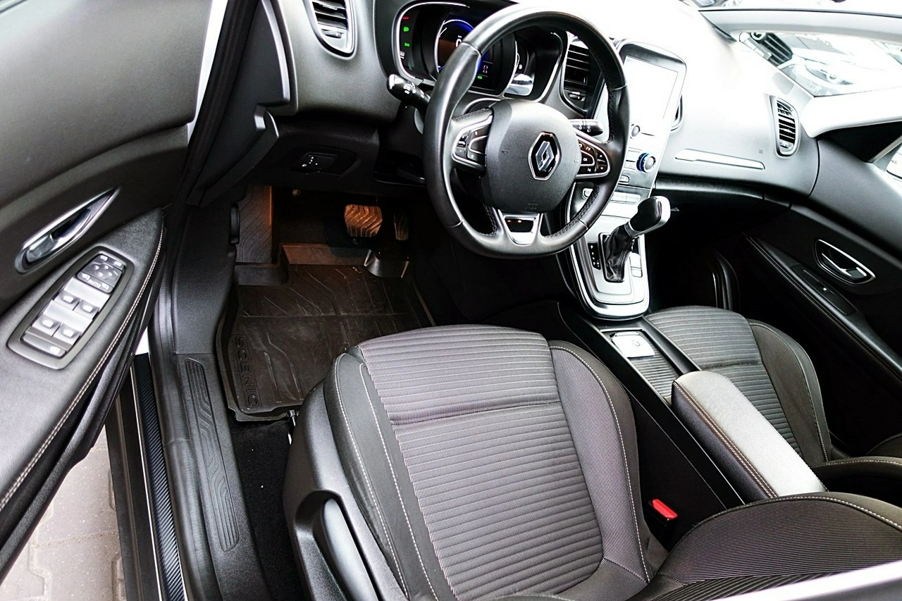 Renault Grand Scenic - Zdjęcie 17