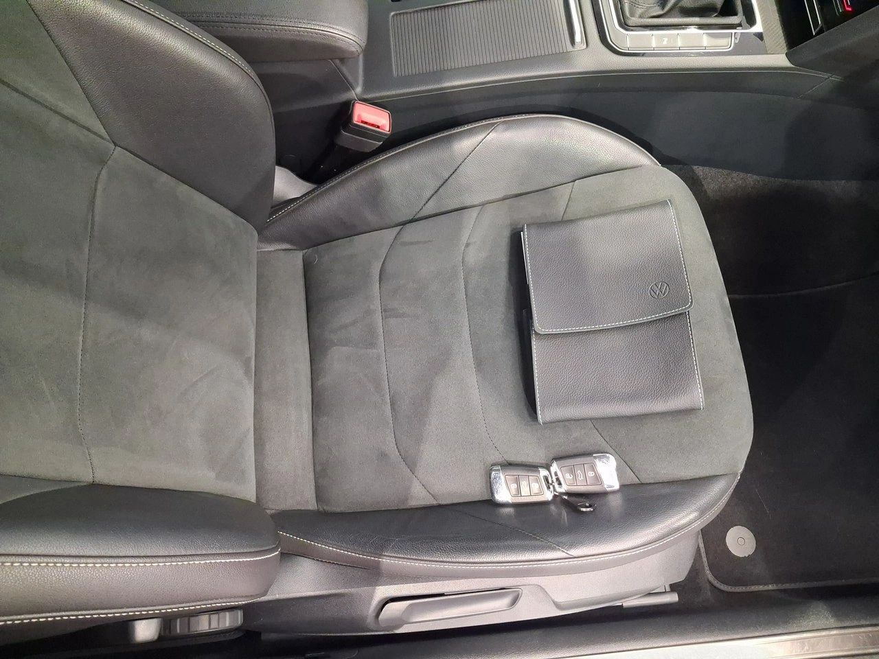 Volkswagen Arteon - Zdjęcie 25