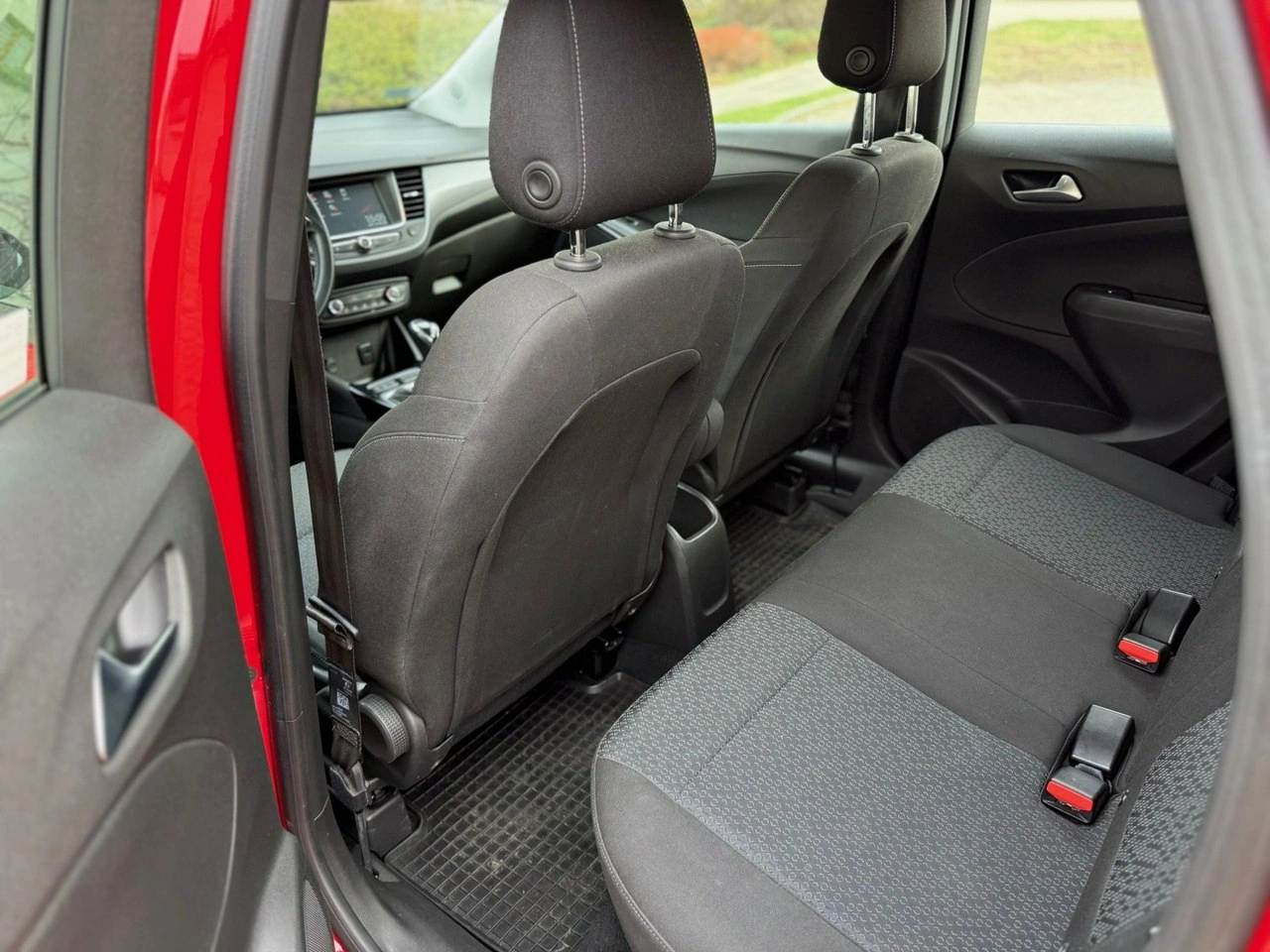 Opel Crossland X - Zdjęcie 17