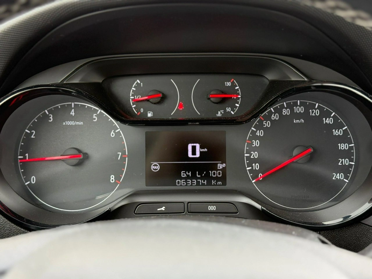 Opel Crossland X - Zdjęcie 19