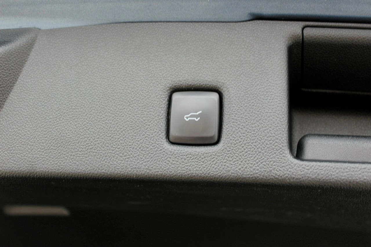 Ford Kuga - Zdjęcie 18