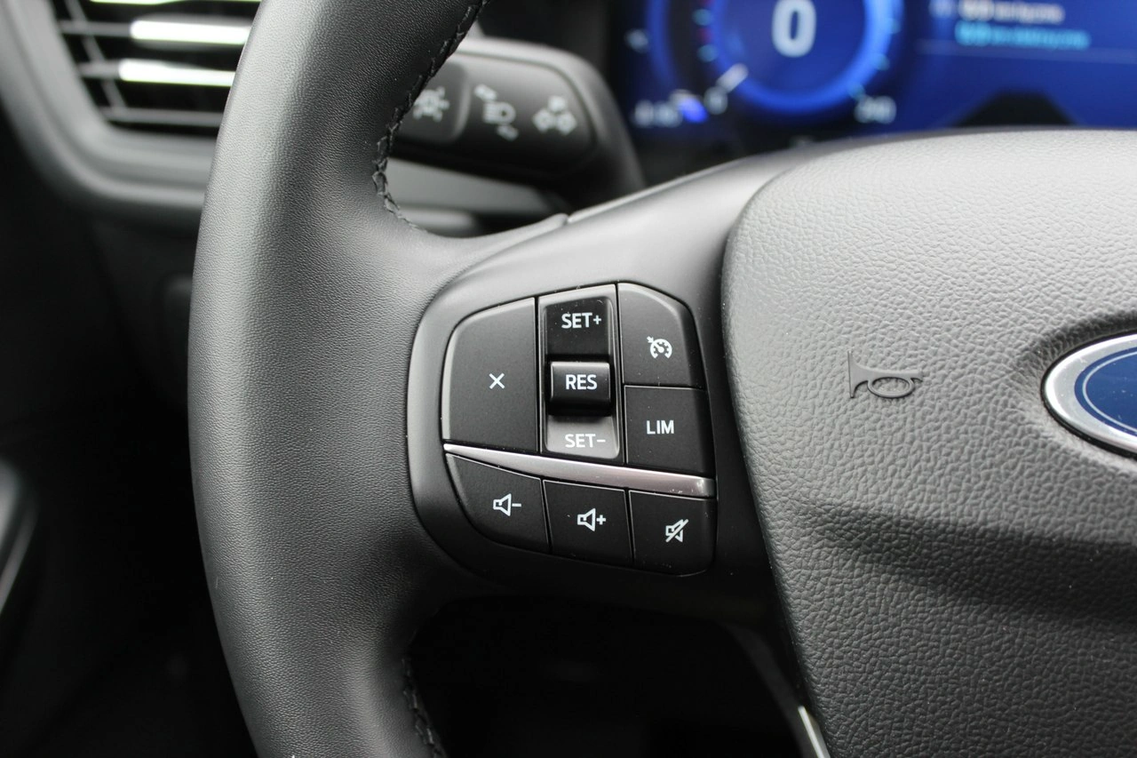 Ford Kuga - Zdjęcie 22