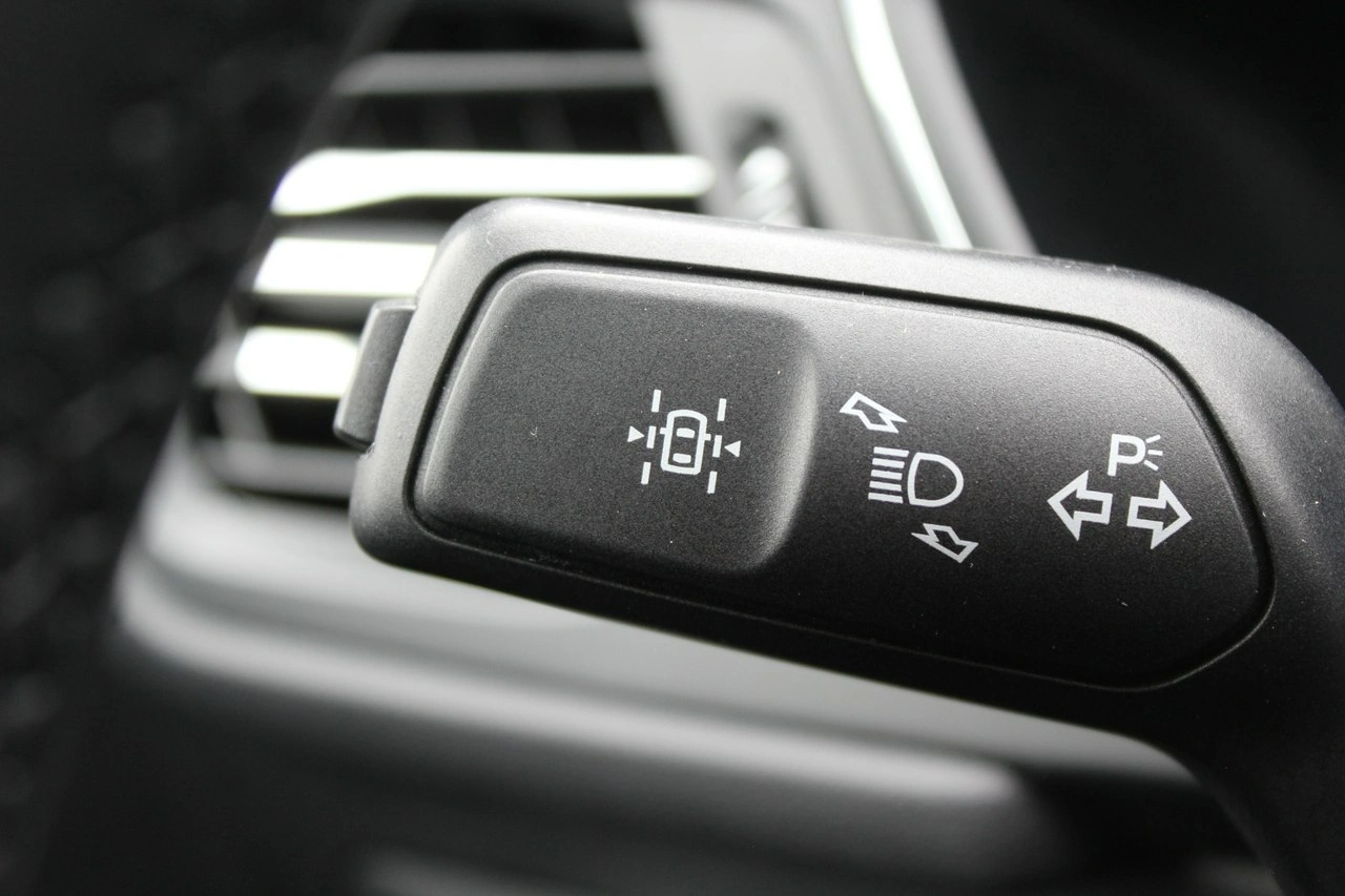 Ford Kuga - Zdjęcie 26