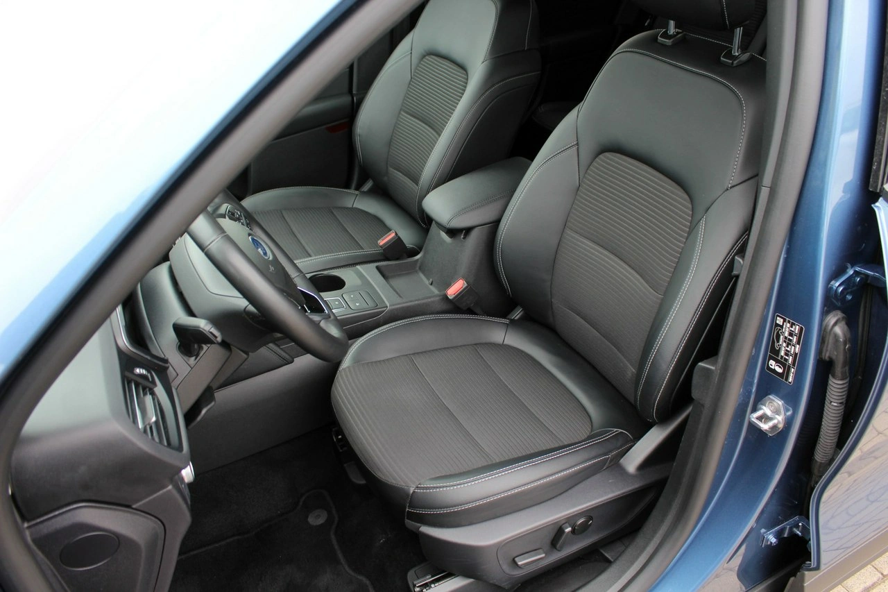 Ford Kuga - Zdjęcie 29