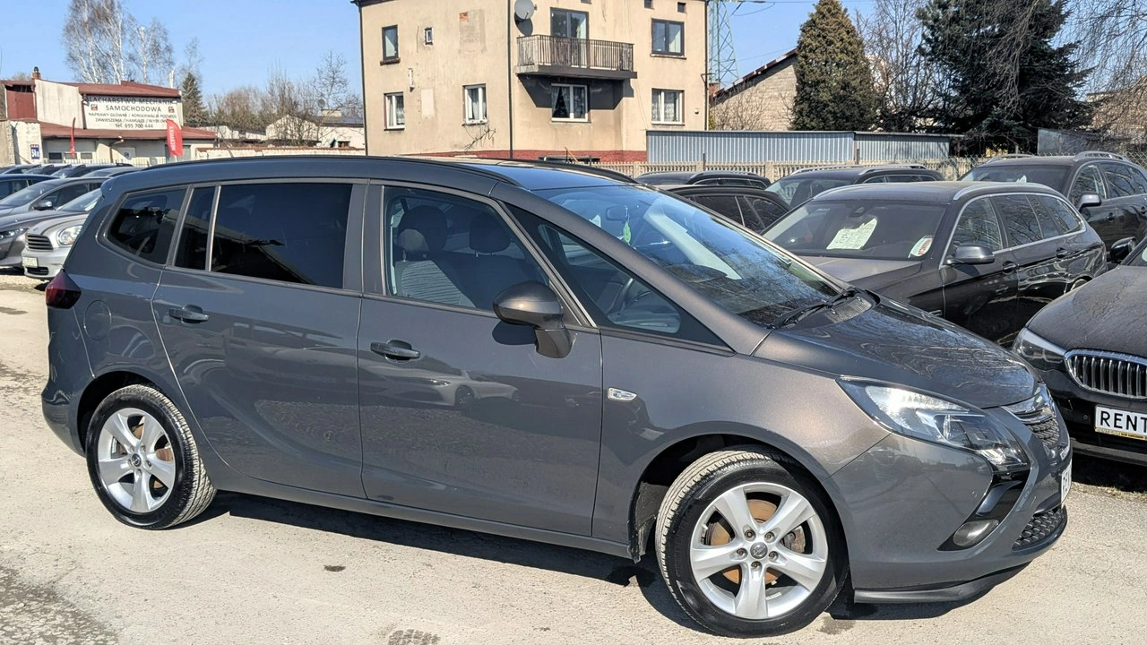 Opel Zafira - Zdjęcie 6