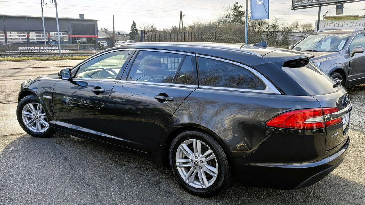 Jaguar XF - Zdjęcie 8