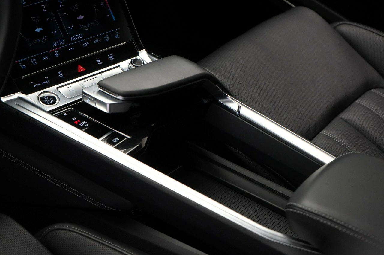 Audi Q8 e-tron - Zdjęcie 19