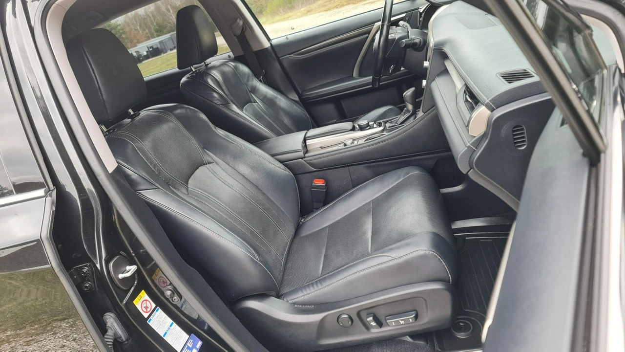 Lexus RX - Zdjęcie 6