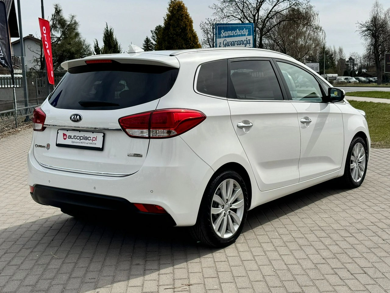 Kia Carens - Zdjęcie 12