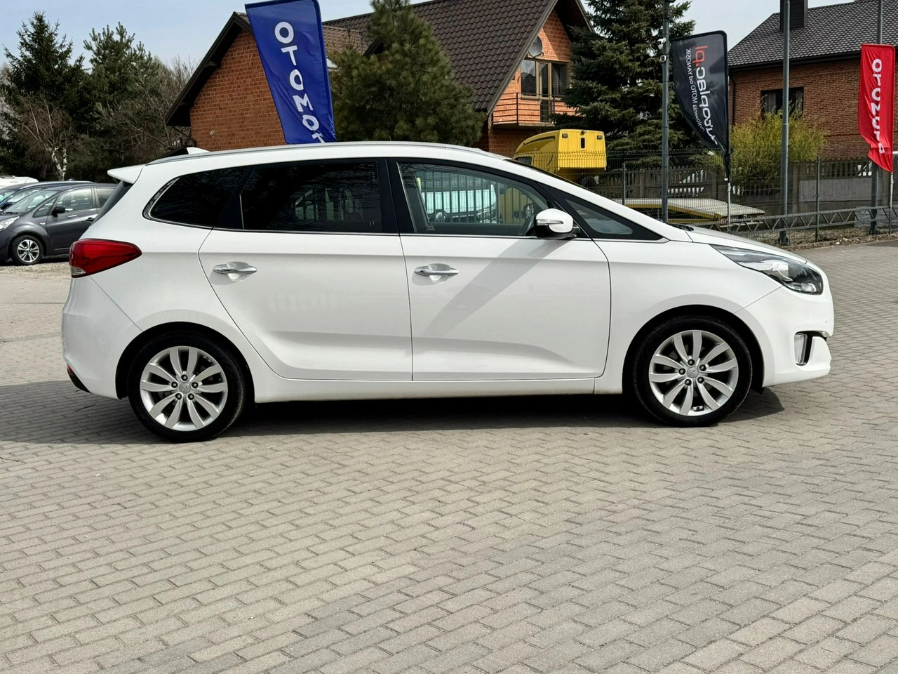 Kia Carens - Zdjęcie 13