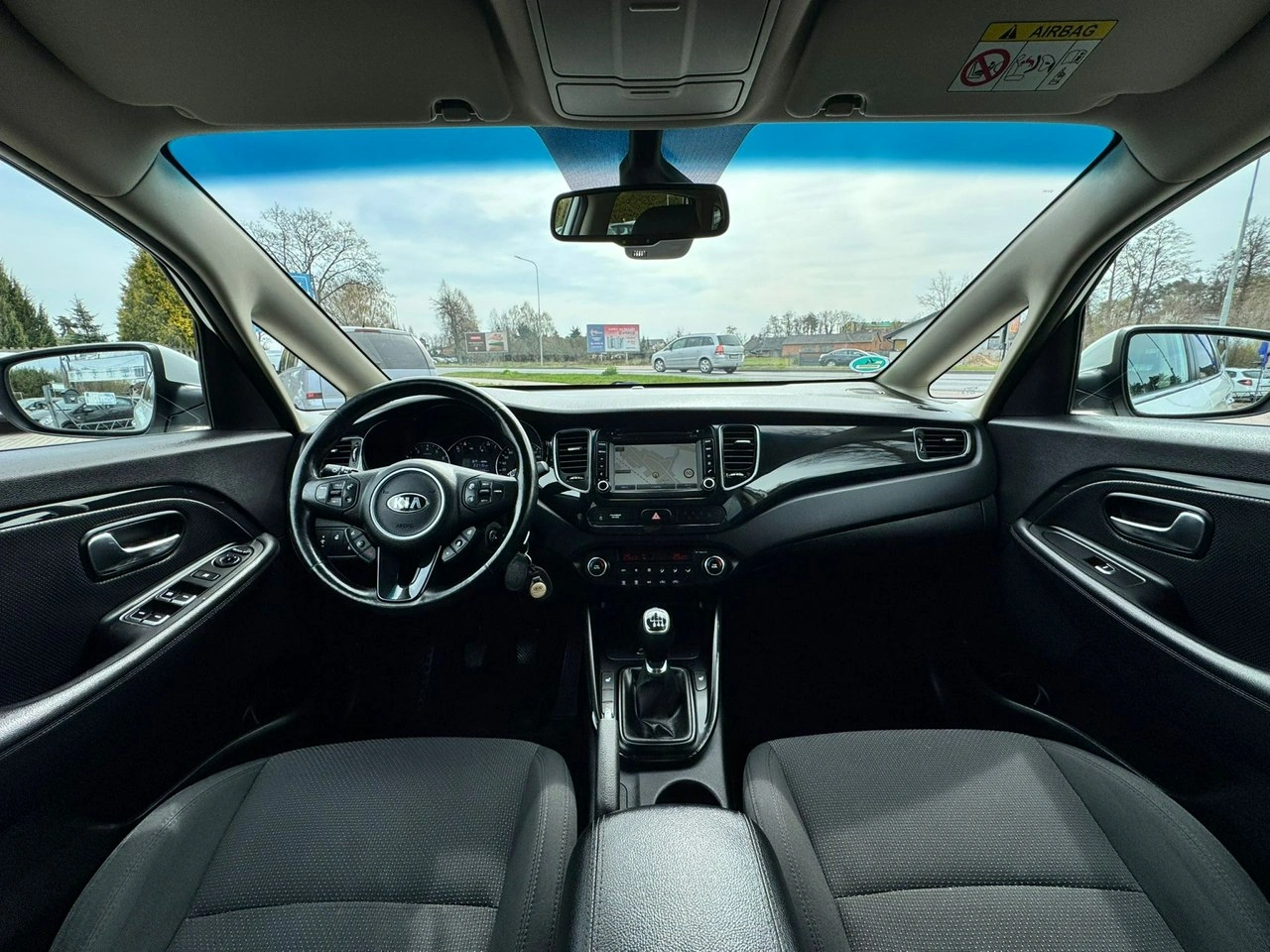 Kia Carens - Zdjęcie 16