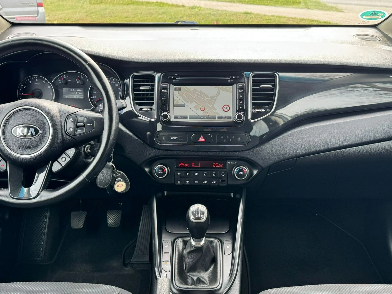 Kia Carens - Zdjęcie 20