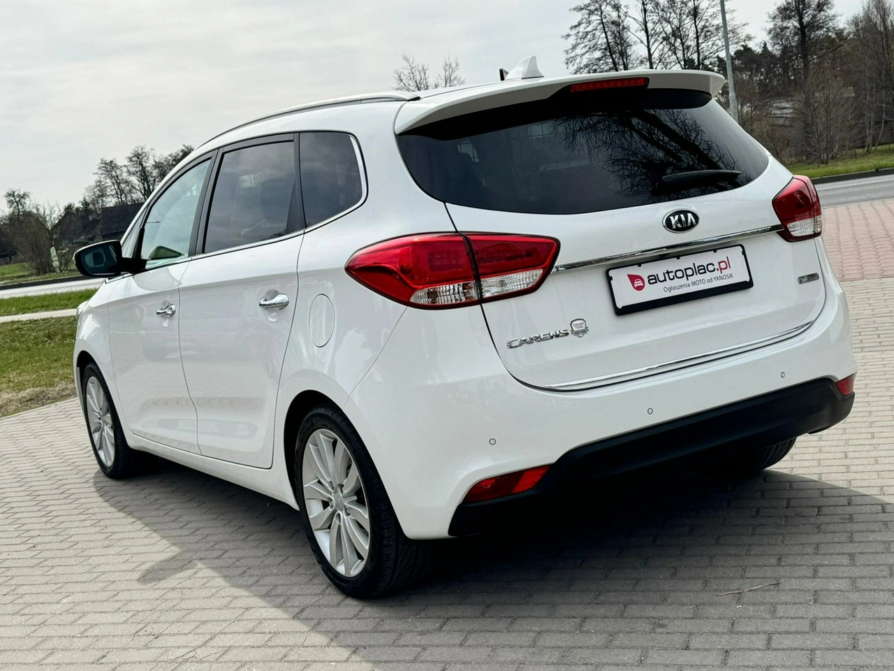 Kia Carens - Zdjęcie 3
