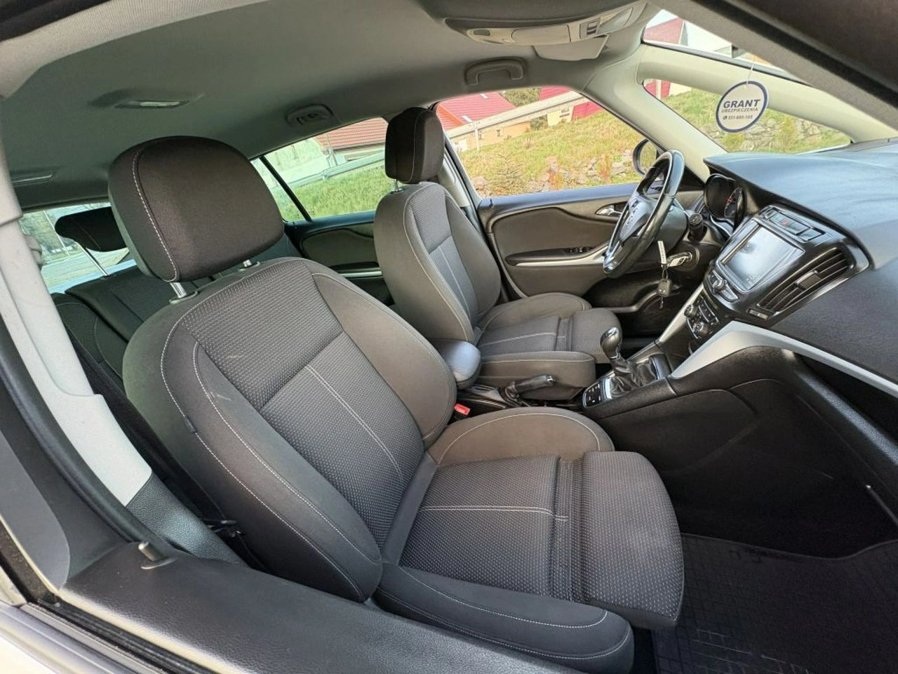 Opel Zafira - Zdjęcie 4