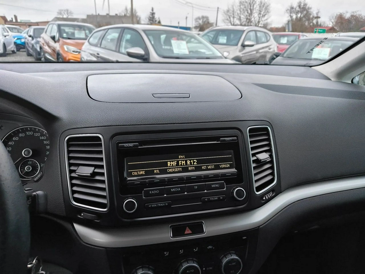 Seat Alhambra - Zdjęcie 11