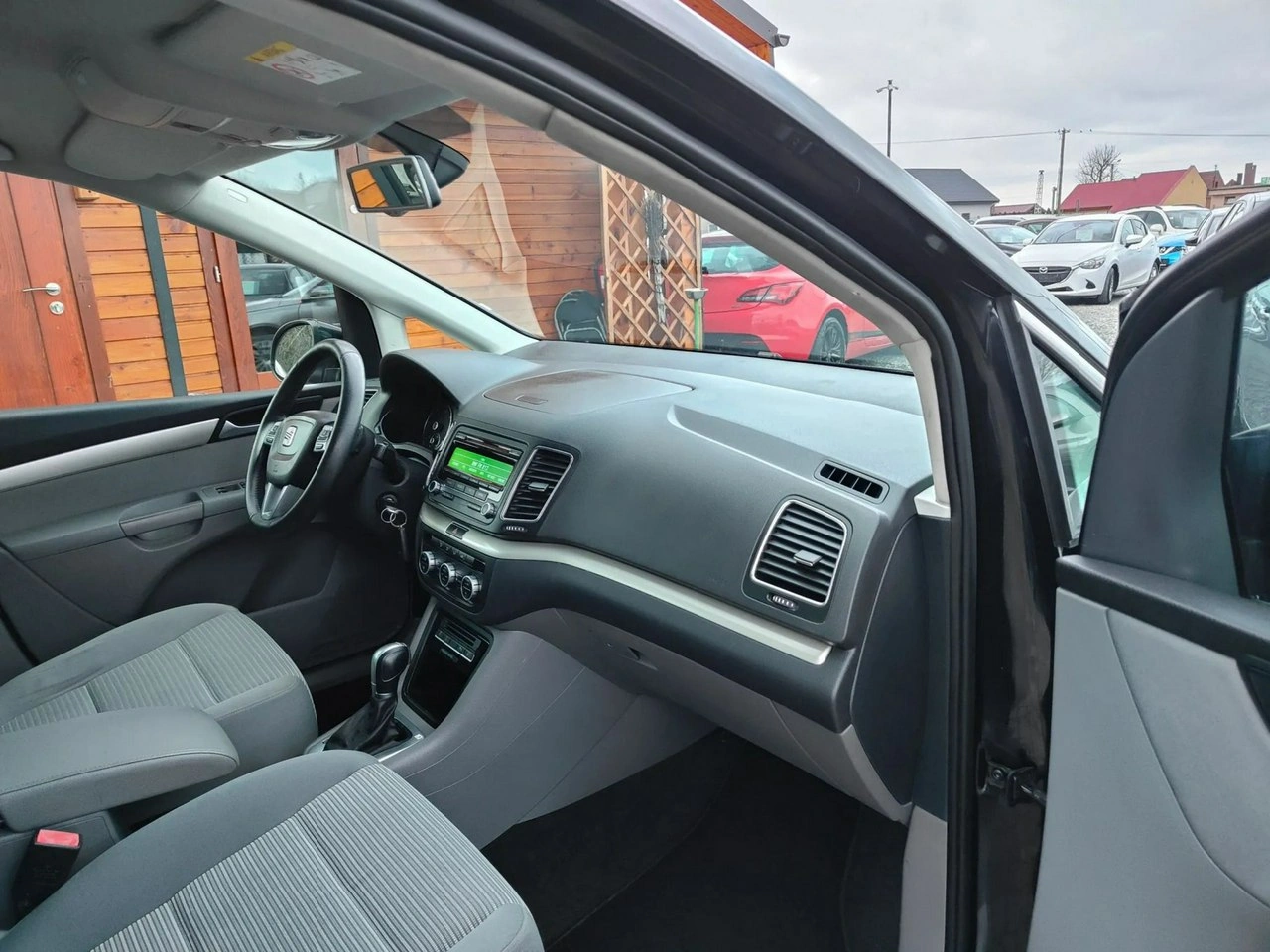 Seat Alhambra - Zdjęcie 17