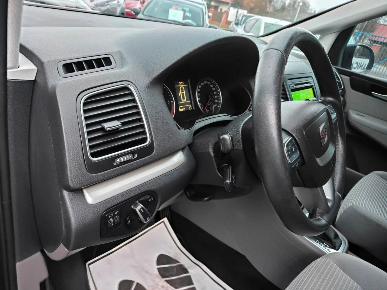 Seat Alhambra - Zdjęcie 10