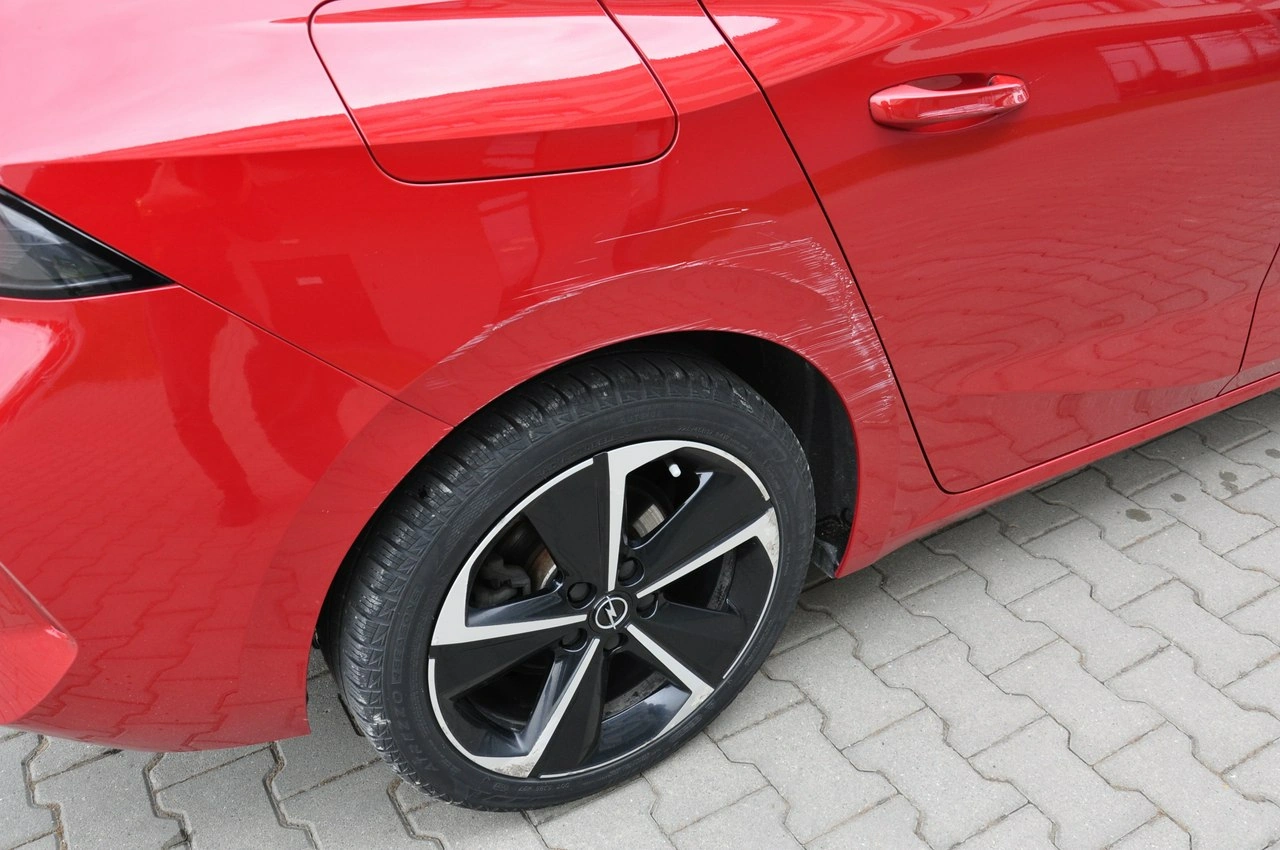 Opel Astra - Zdjęcie 9