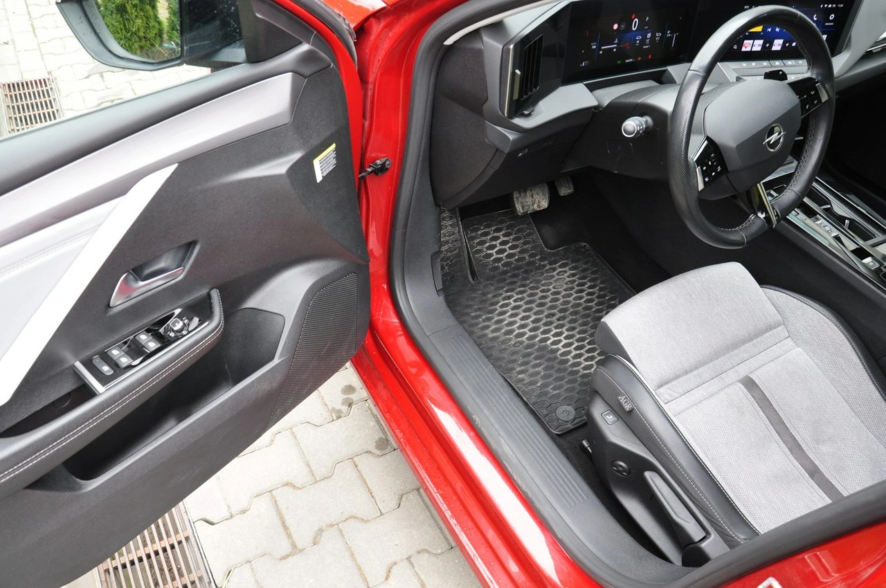 Opel Astra - Zdjęcie 16