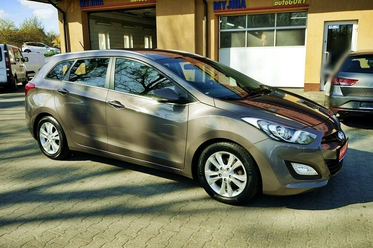 Hyundai i30 - Zdjęcie 11