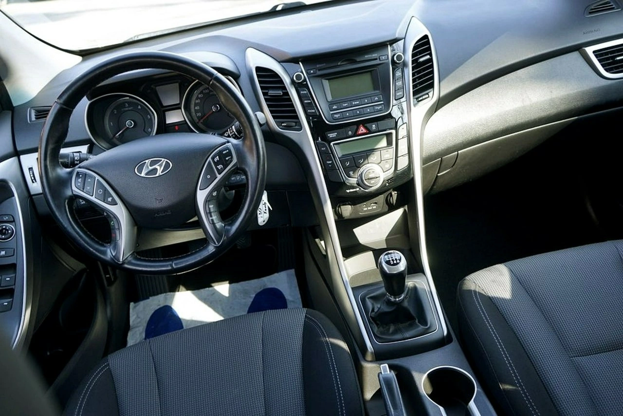 Hyundai i30 - Zdjęcie 22