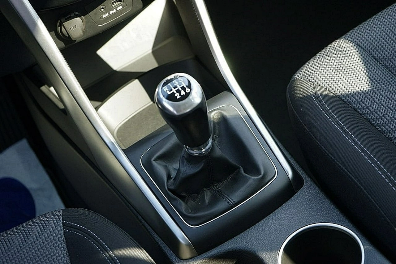 Hyundai i30 - Zdjęcie 25