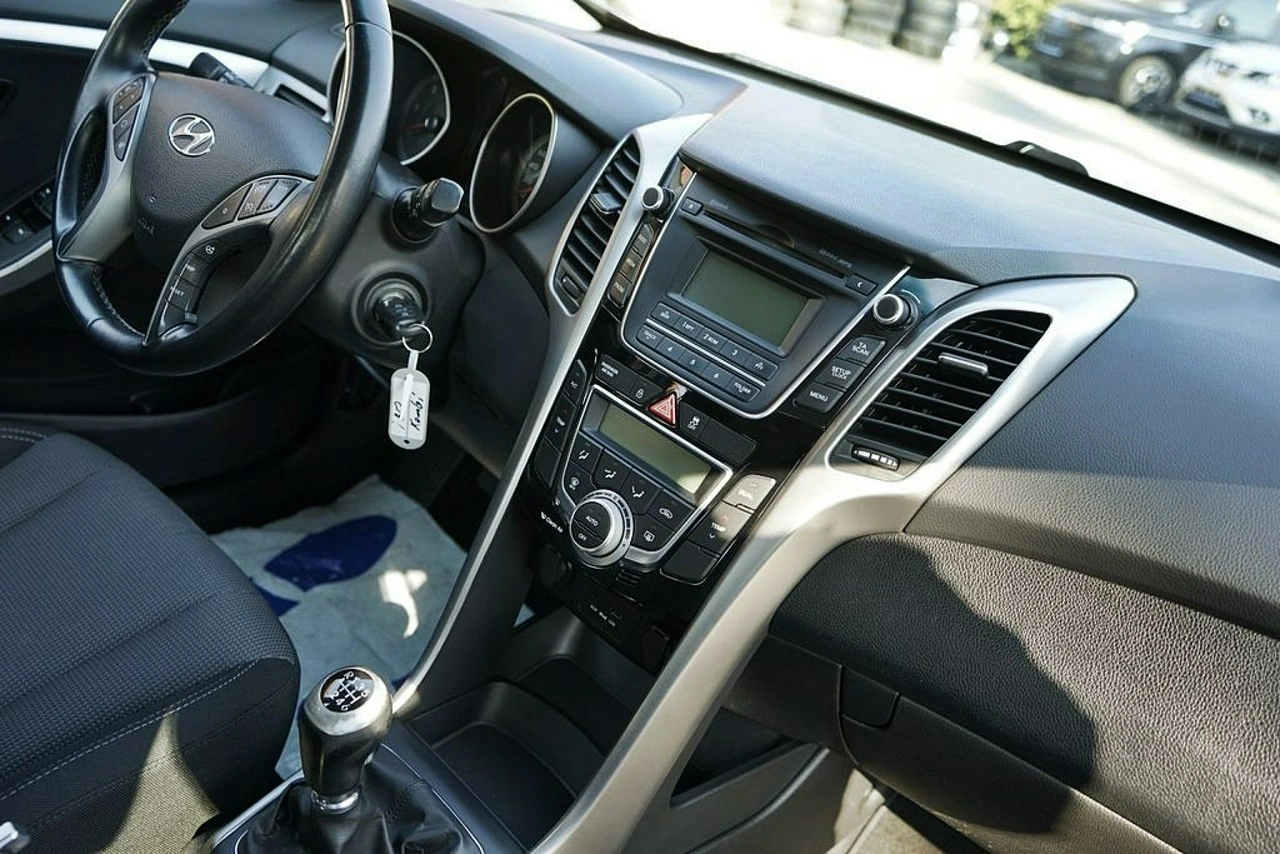 Hyundai i30 - Zdjęcie 26