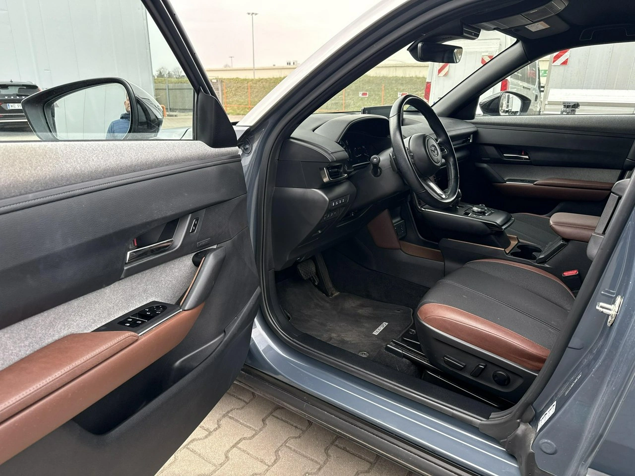 Mazda MX-30 - Zdjęcie 9