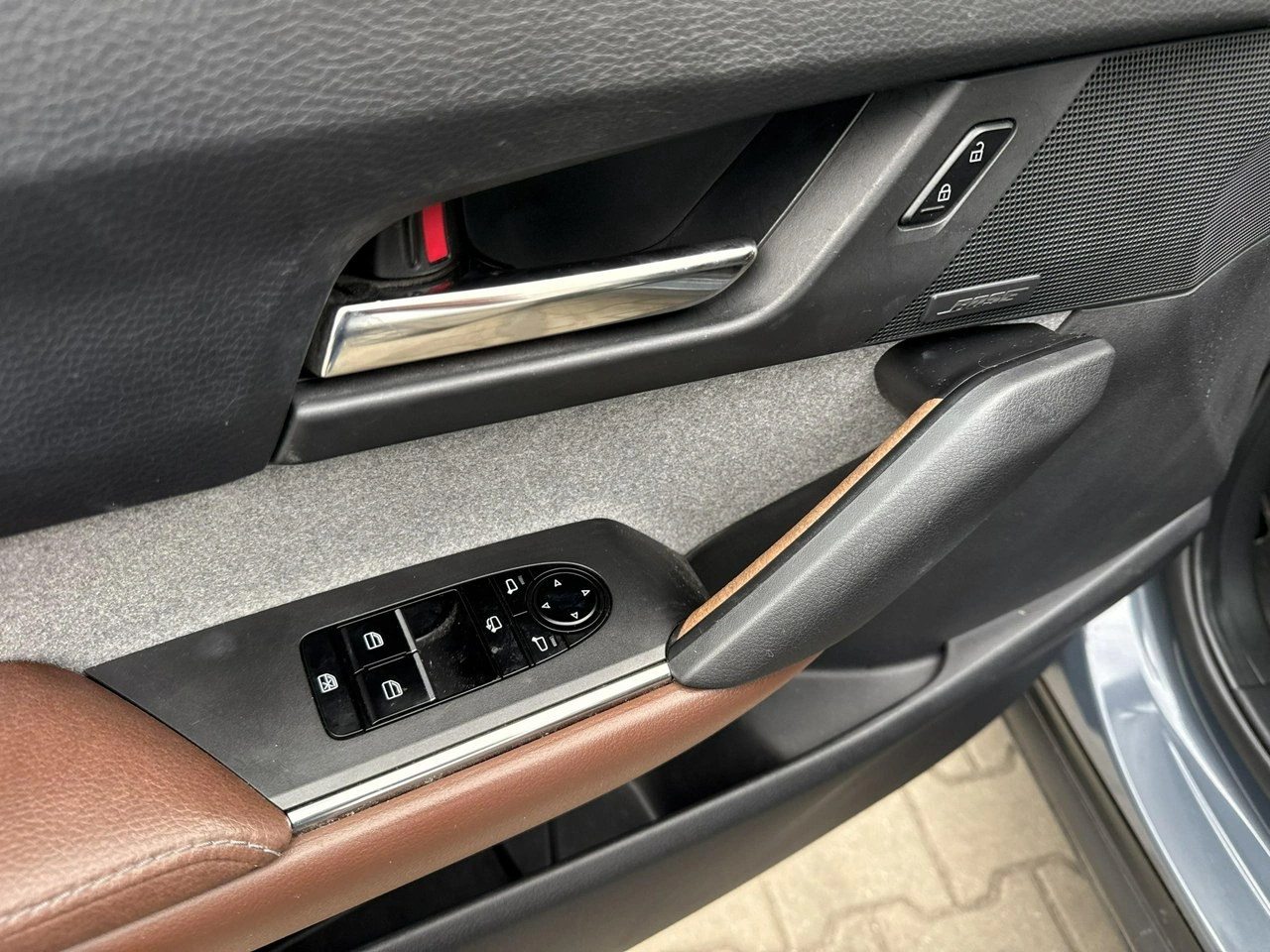 Mazda MX-30 - Zdjęcie 11