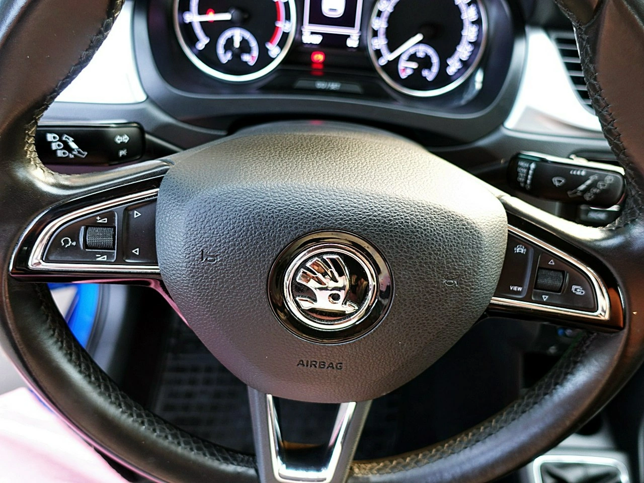 Skoda RAPID - Zdjęcie 18