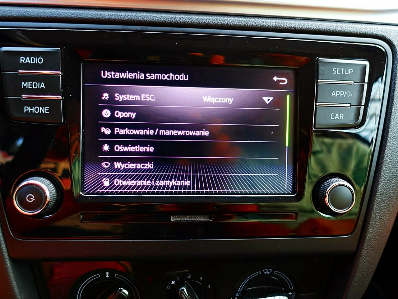 Skoda RAPID - Zdjęcie 28