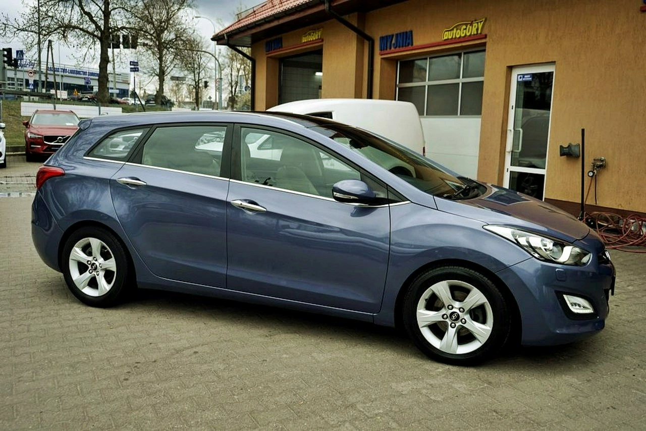 Hyundai i30 - Zdjęcie 11