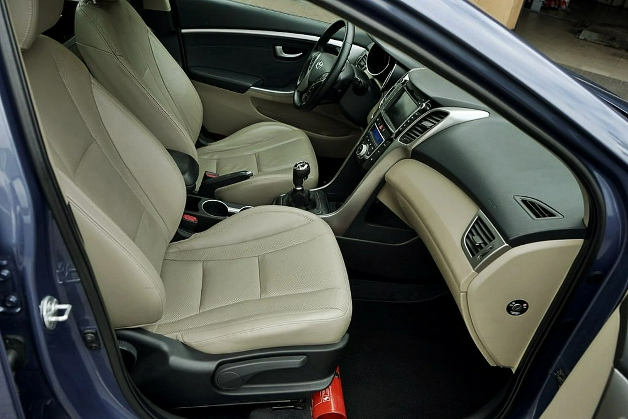 Hyundai i30 - Zdjęcie 16