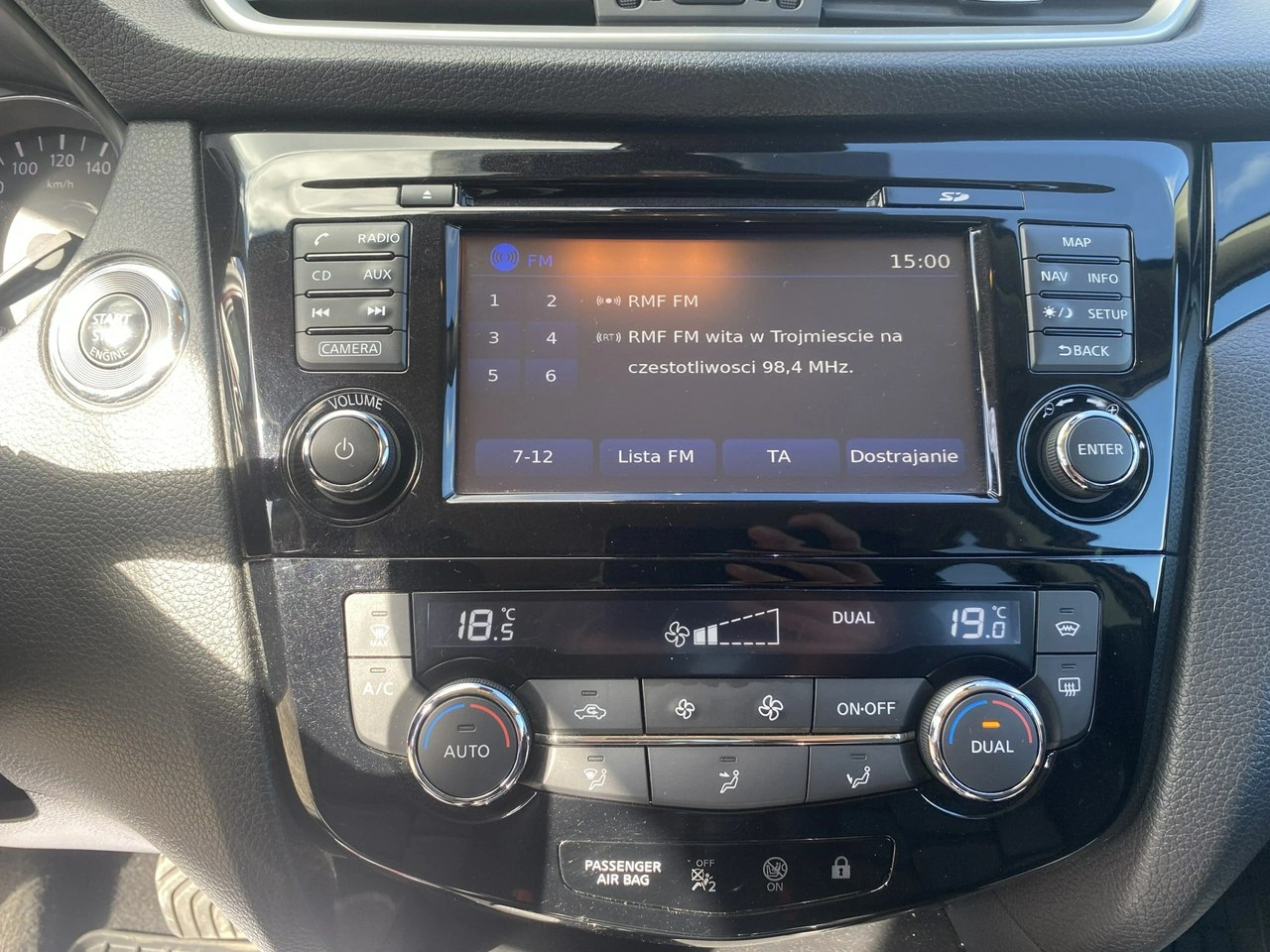 Nissan Qashqai - Zdjęcie 25