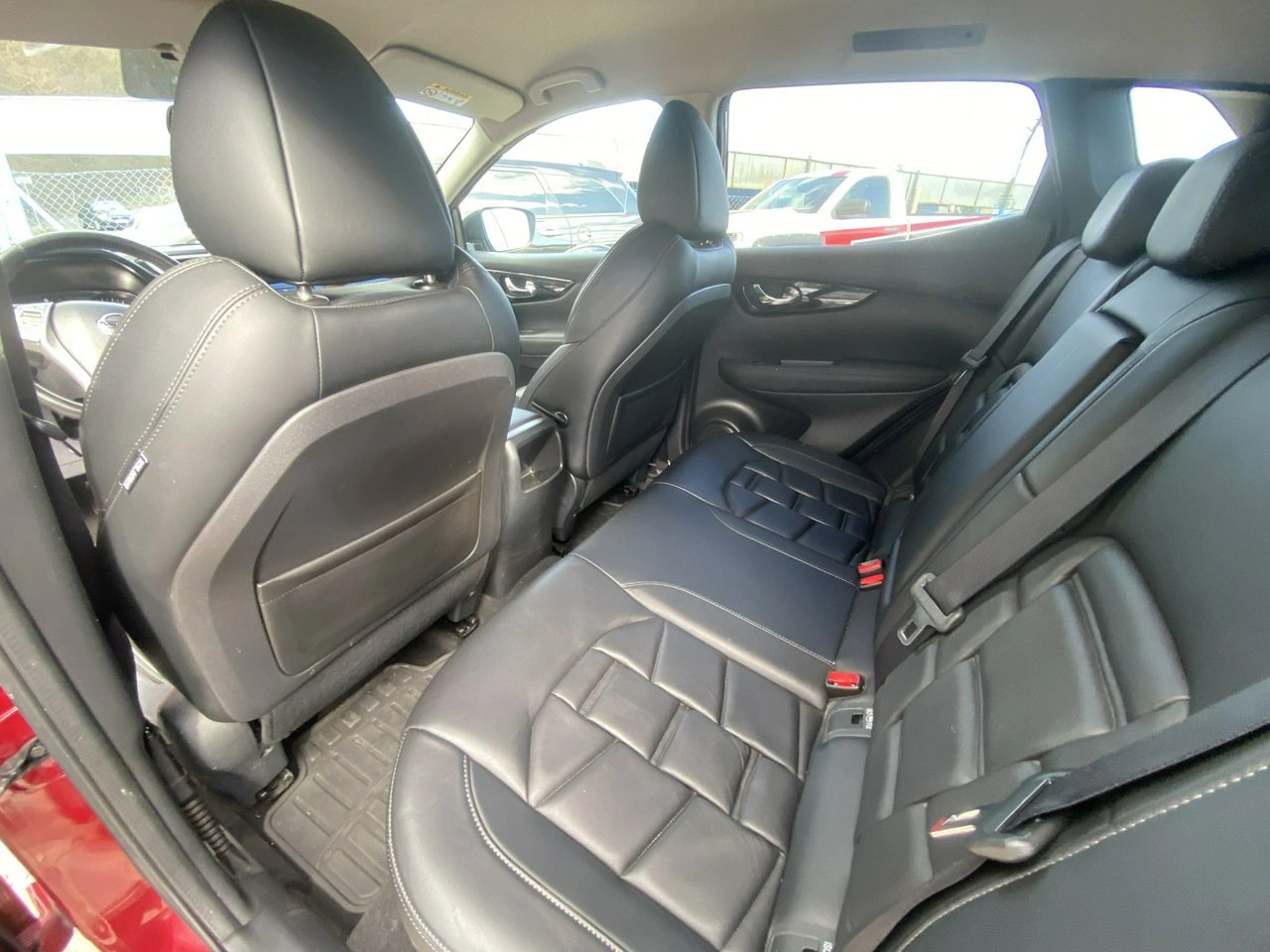 Nissan Qashqai - Zdjęcie 29