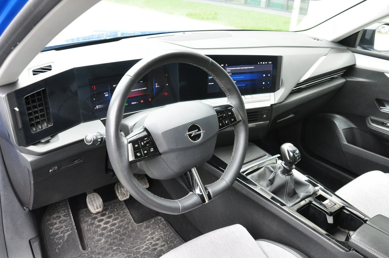 Opel Astra - Zdjęcie 15