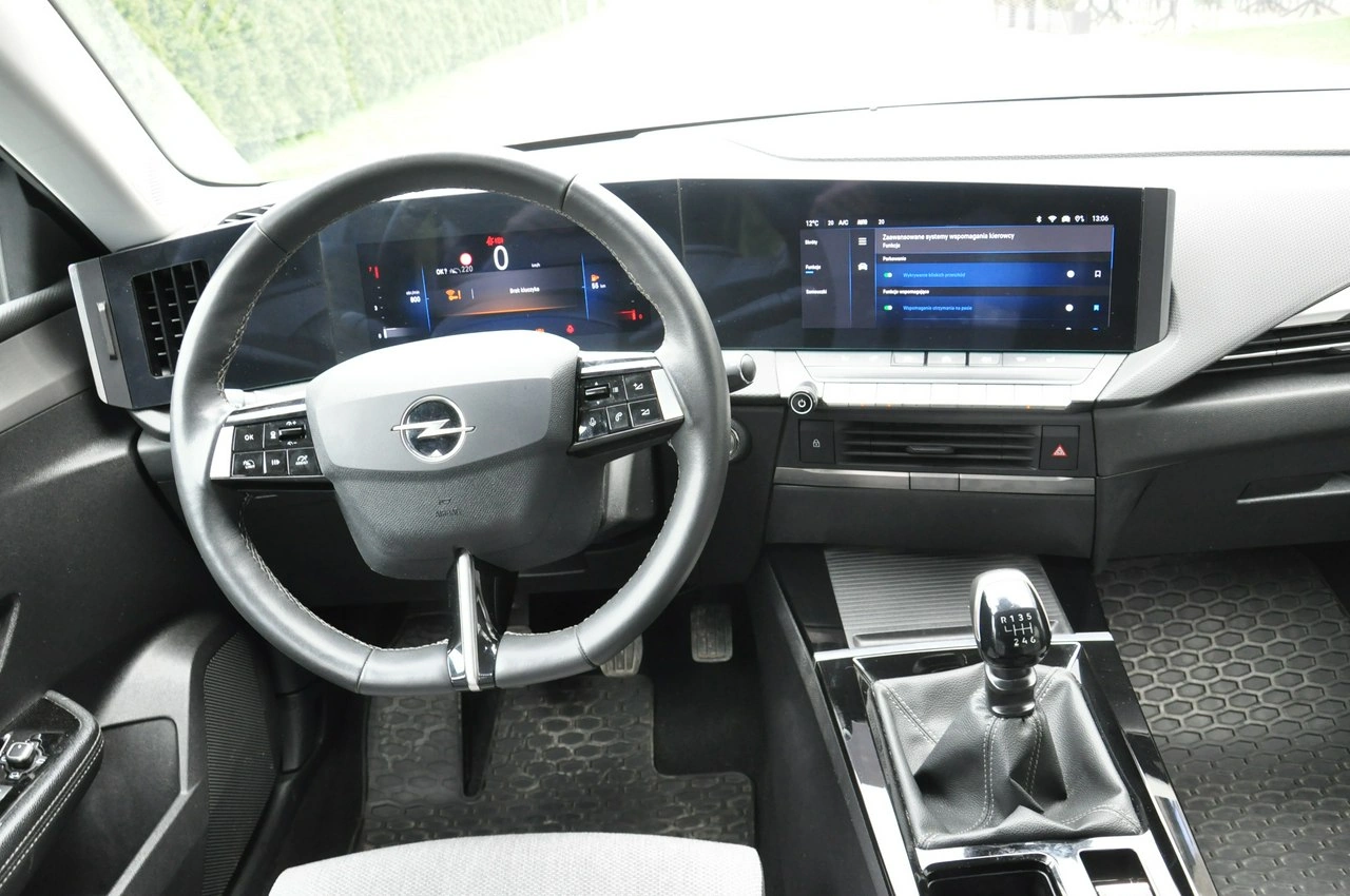 Opel Astra - Zdjęcie 16