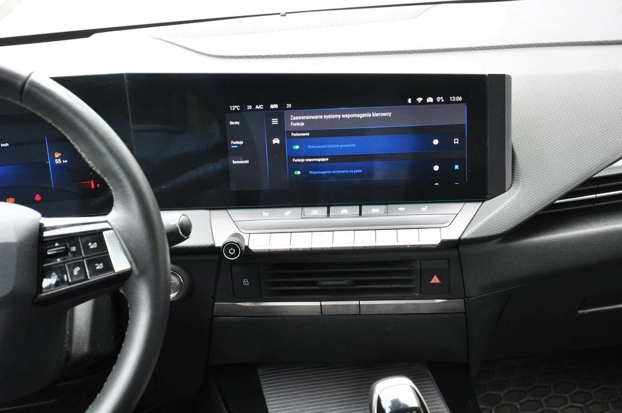 Opel Astra - Zdjęcie 17
