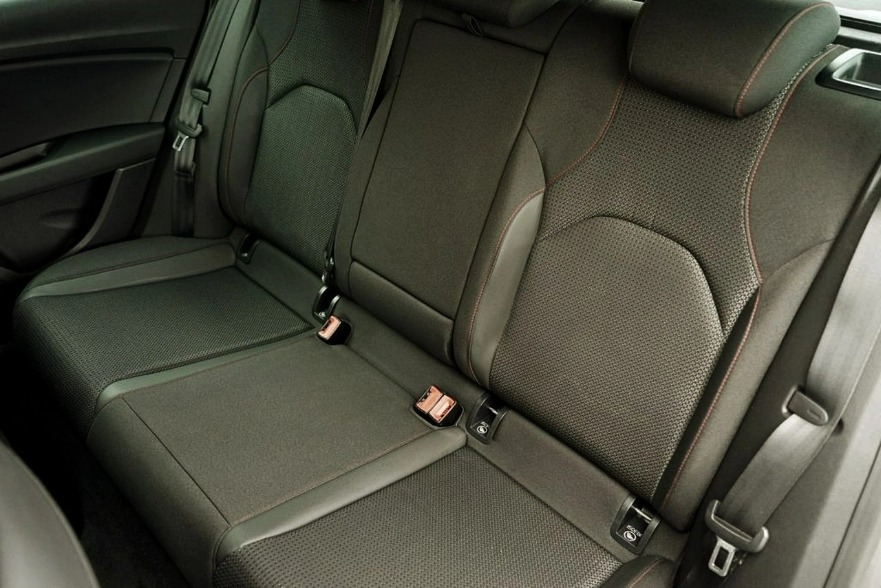 Seat Leon - Zdjęcie 21