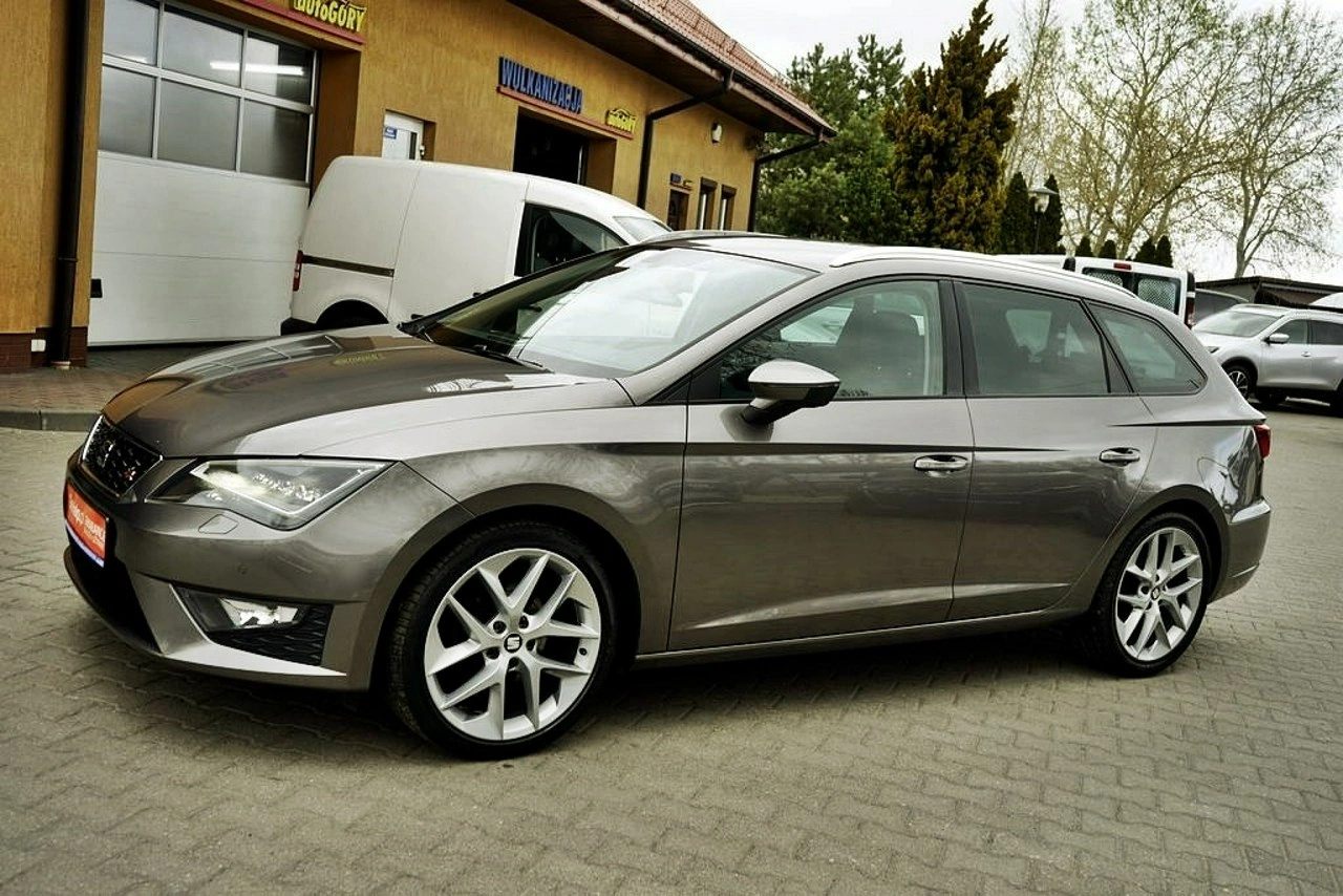 Seat Leon - Zdjęcie 8