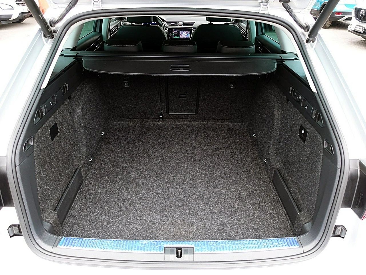 Skoda Superb - Zdjęcie 16