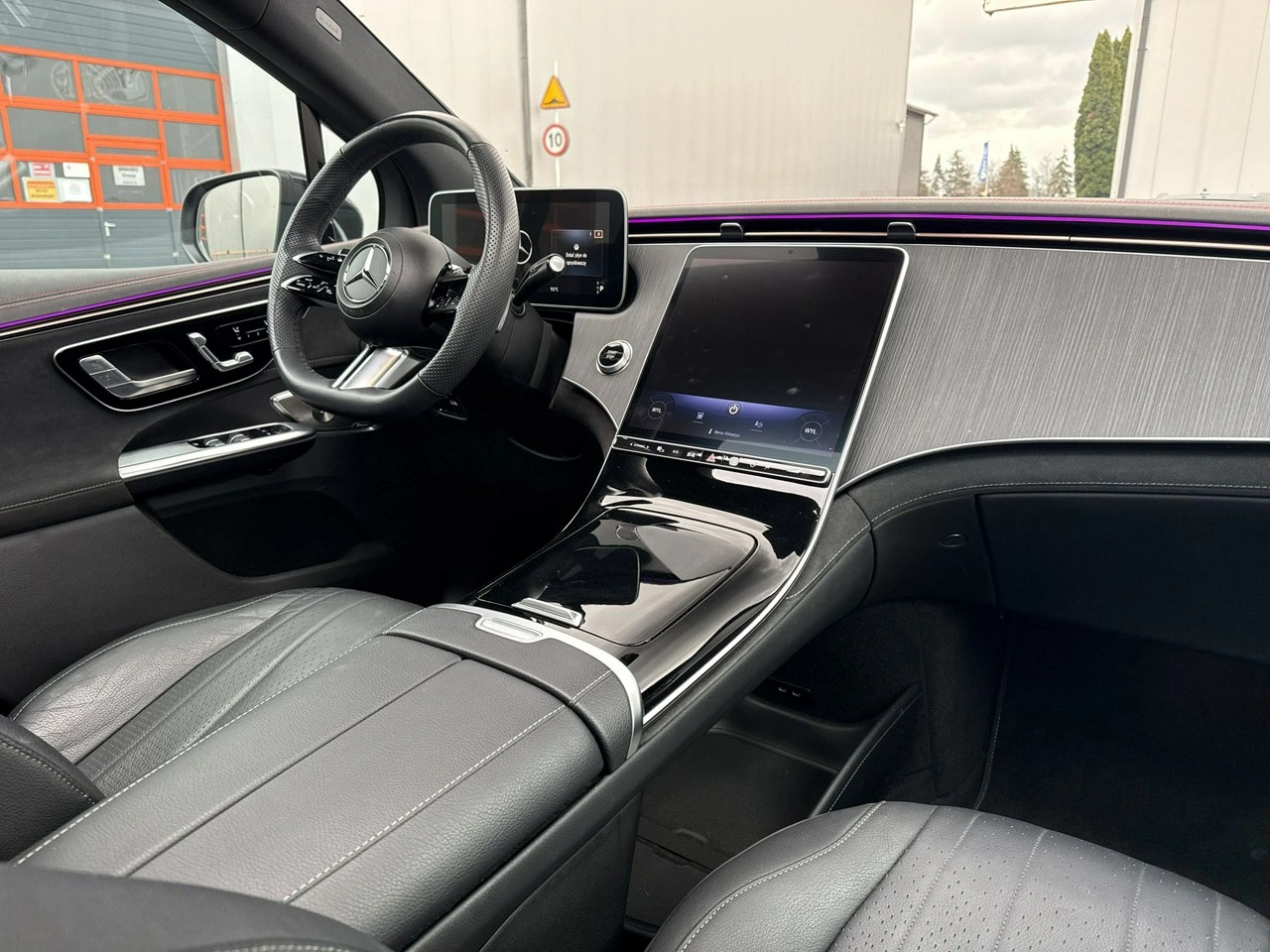 Mercedes EQE - Zdjęcie 22