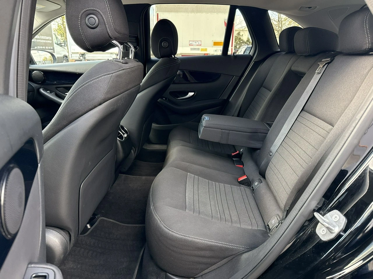 Mercedes GLC 200 - Zdjęcie 14