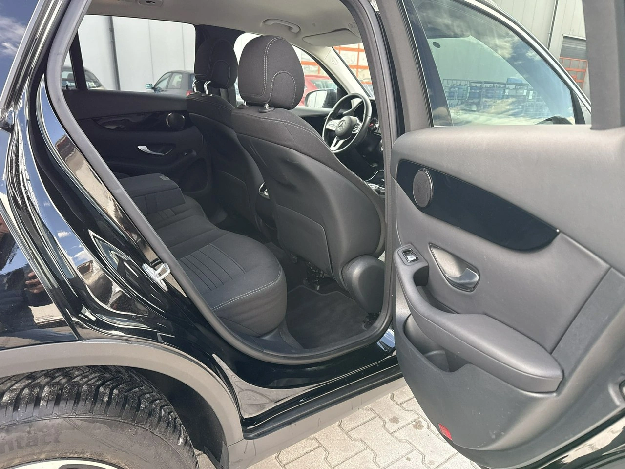 Mercedes GLC 200 - Zdjęcie 17