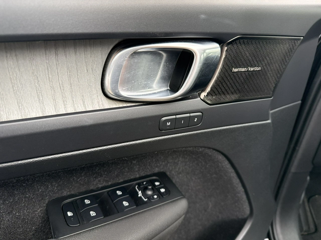 Volvo XC 40 - Zdjęcie 10