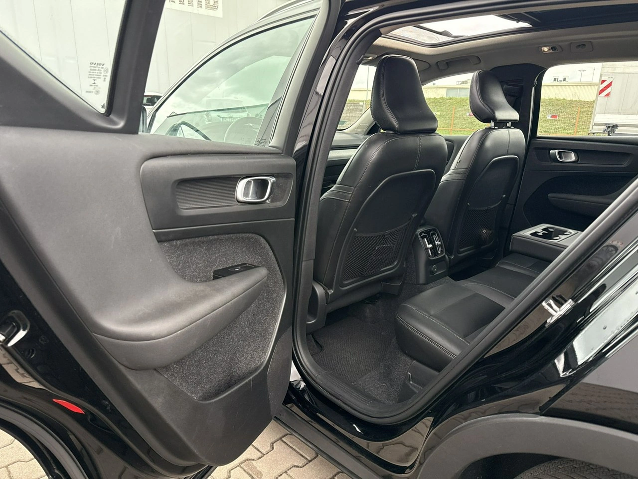 Volvo XC 40 - Zdjęcie 12
